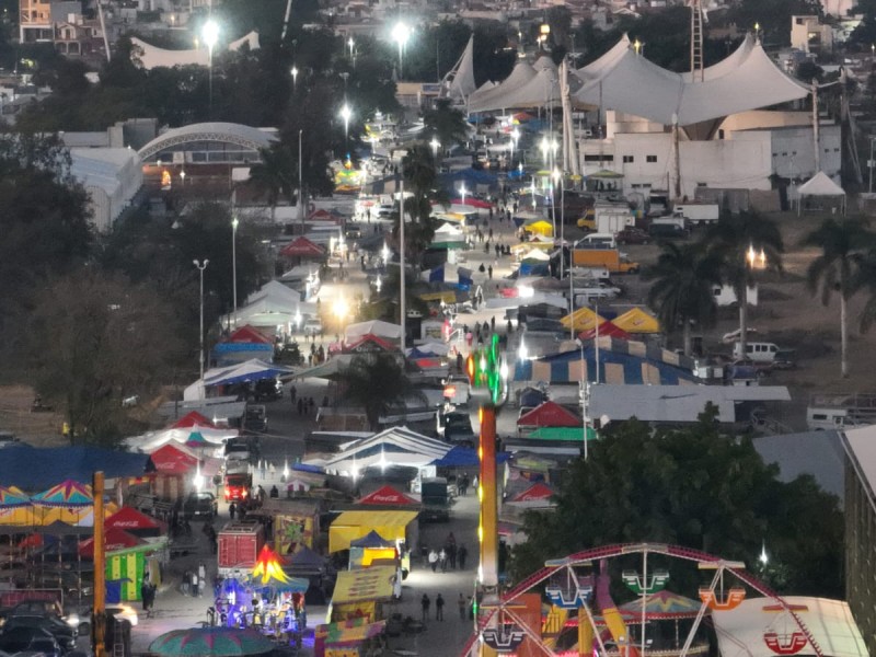 La Policía estatal brinda seguridad en la “Feria Navideña”