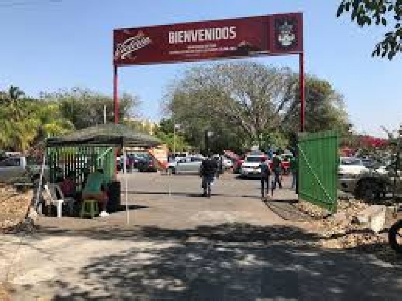“La Pulga” podrá operar hasta que disminuyan casos Covid-19; Salud
