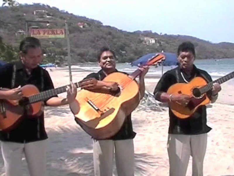 La realidad de los músicos en Zihuatanejo