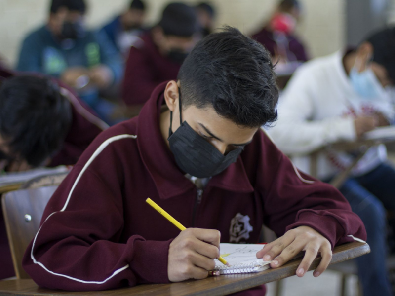 La SEP prohíbe reprobar a estudiantes de primaria y secundaria