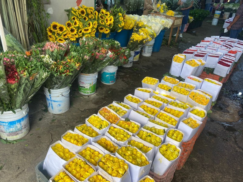 La tradición de regalar flores amarillas en Septiembre