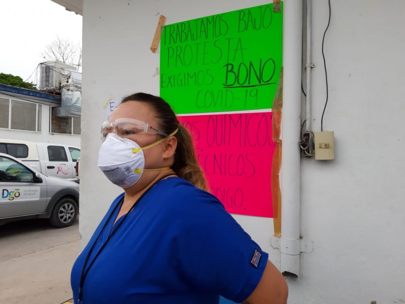 Laboratoristas del Sector Salud exigen pago de Bono Covid