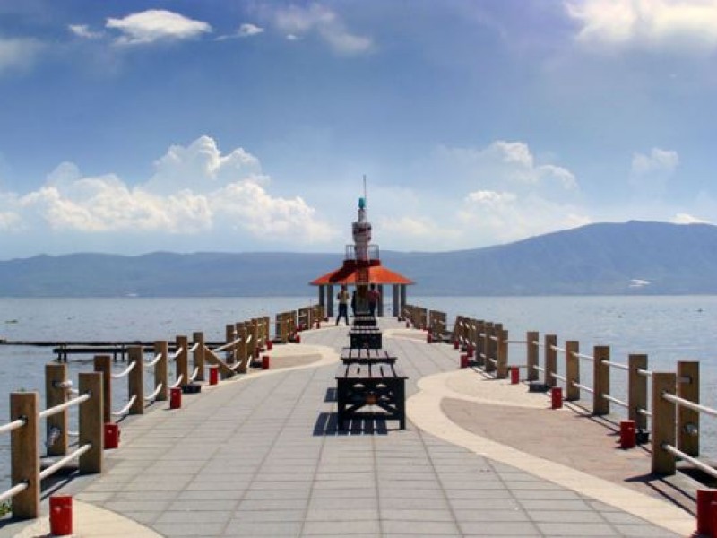 Lago de Chapala con 1.92 centímetros