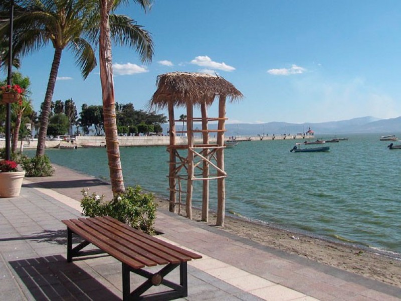 Lago de Chapala recupera 80 centímetros