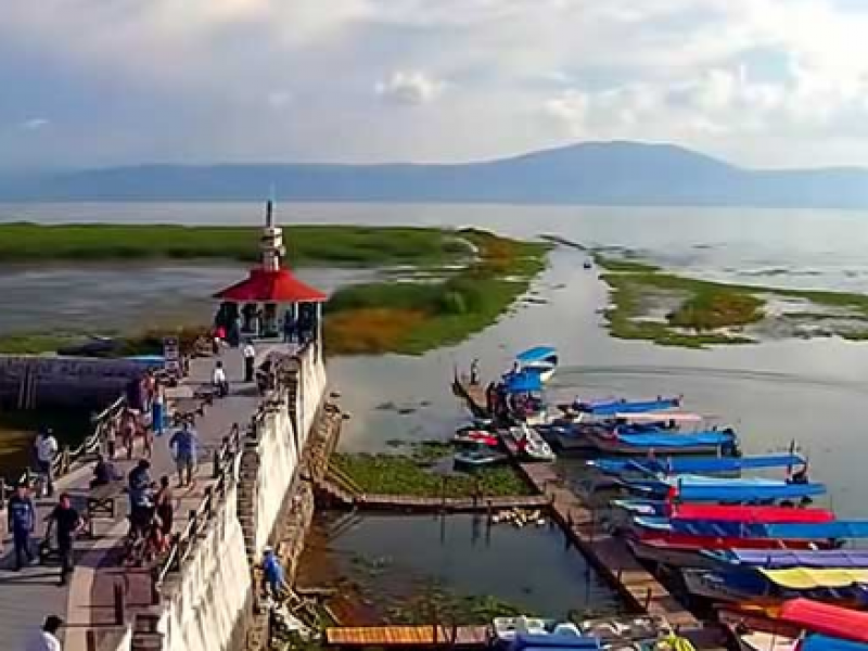 Lago de Chapala sigue en aumento