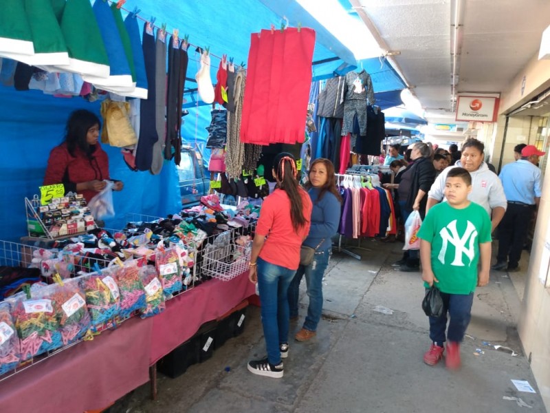 Laguneros realizan compras de pánico antes de Navidad