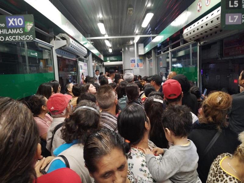 Lamentan usuarios del transporte la falta de protocolos durante lluvias.