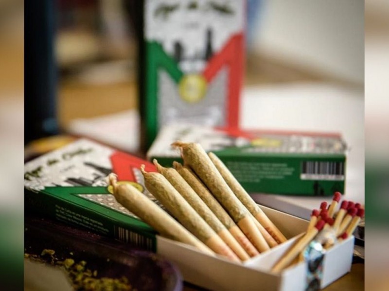 Lanzan cajetilla de cigarros de marihuana en México