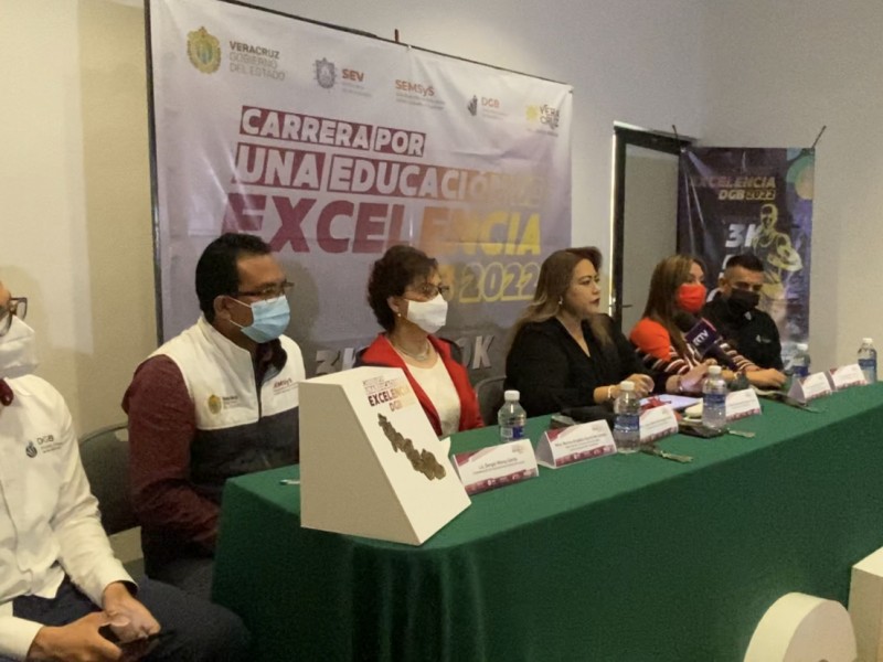 Lanzan carrera en apoyo a bachilleratos de Veracruz