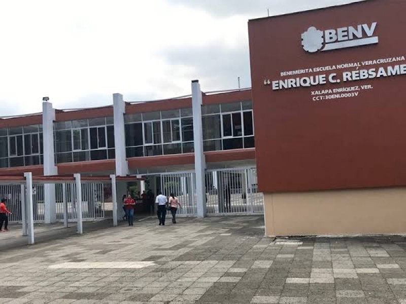 Lanzan convocatoria para ingresar a Escuelas Normales en Veracruz