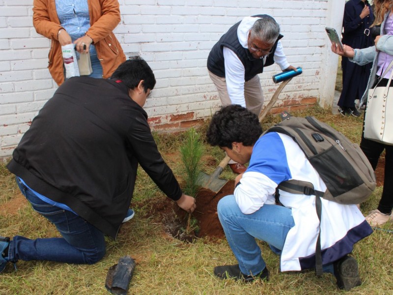 Lanzan convocatoria para Premio al Mérito Ambiental Michoacán 2024