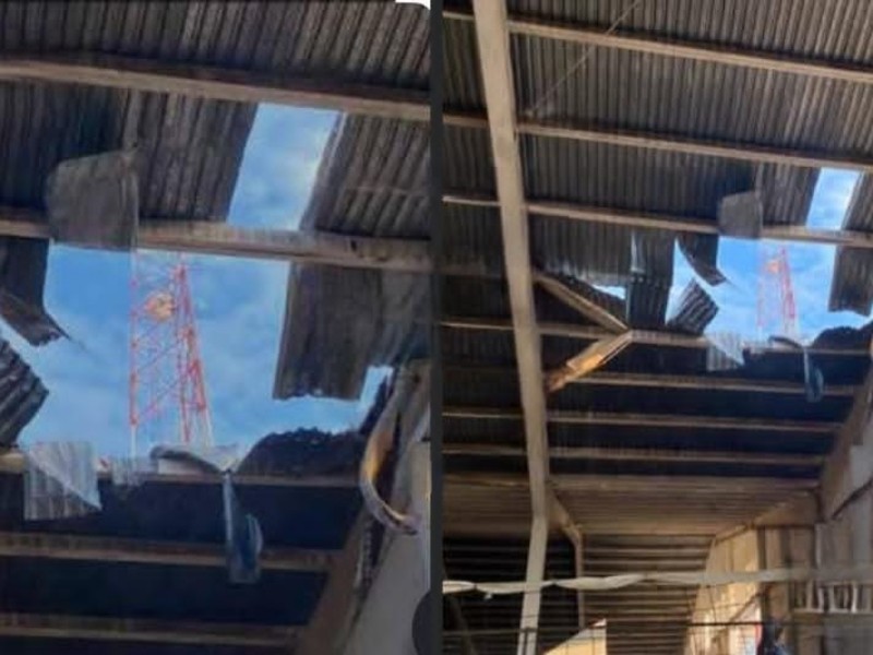 Lanzan explosivos en instalaciones de Seguridad Pública de Escuinapa