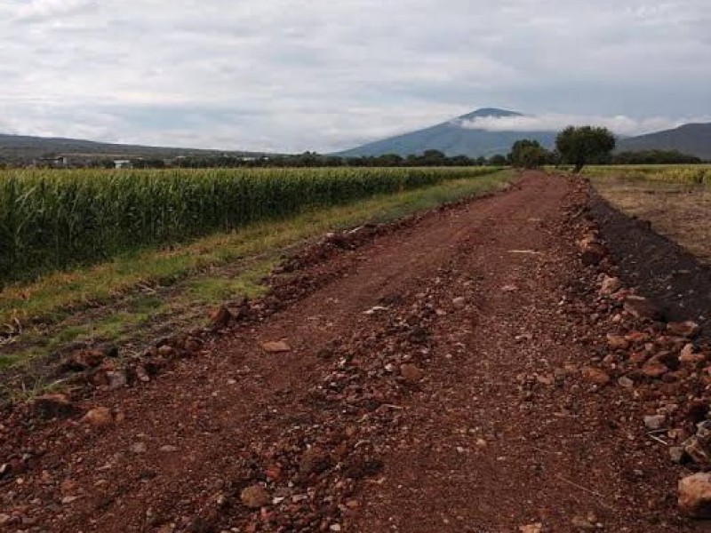 Lanzan inscripciones a programa para mejoramiento de caminos saca-cosechas