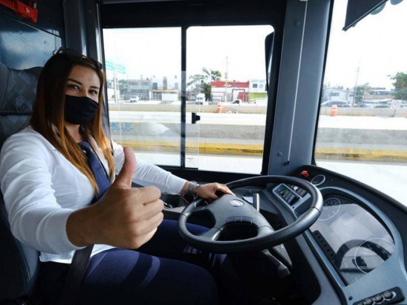Lanzarán convocatoria para cuarta generación de mujeres conductoras del transporte