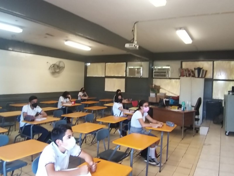 Las escuelas reabren sus puertas