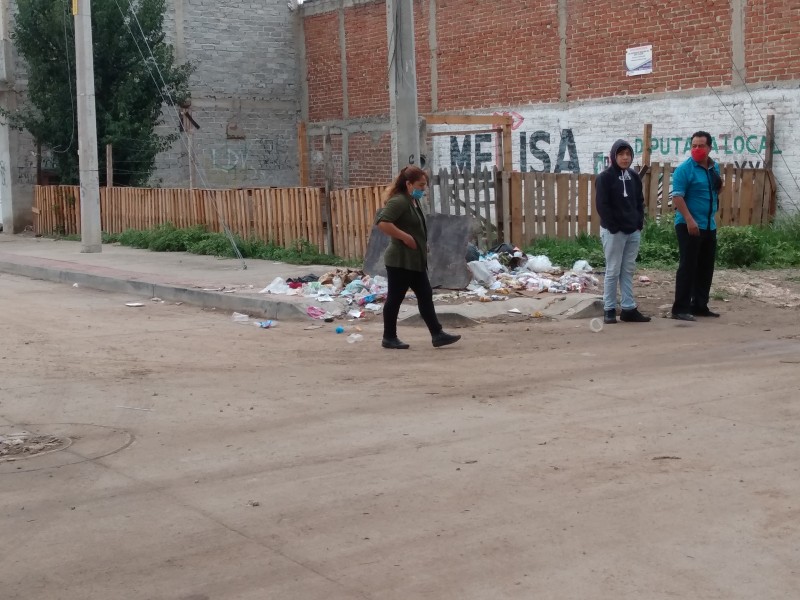 Las inundaciones en Valle de Jeréz, no los dejan descansar.