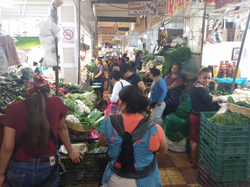 Las mujeres en el comercio son fundamentales, lideran en Culiacán