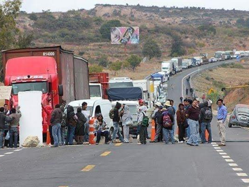 Las negociaciones están abiertas para los maestros