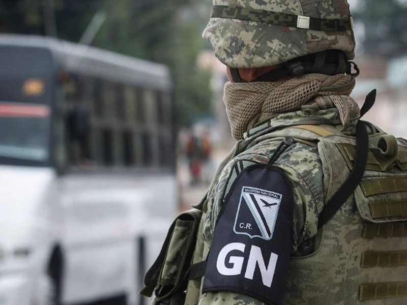 Guardia Nacional detiene a sujeto con $800 mil pesos