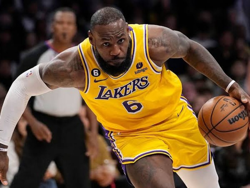 LeBron  podría convertirse en el máximo anotador NBA