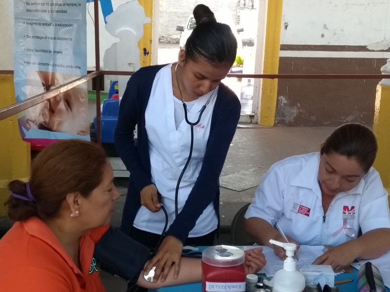 Legisladores deben vigilar calidad de servicios de salud