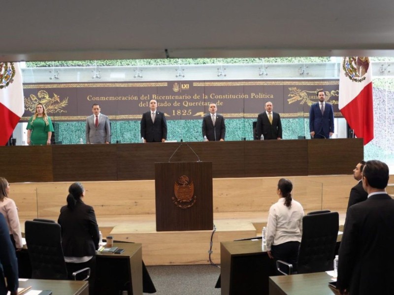 Legisladores reciben informe de gobierno del estado de Querétaro