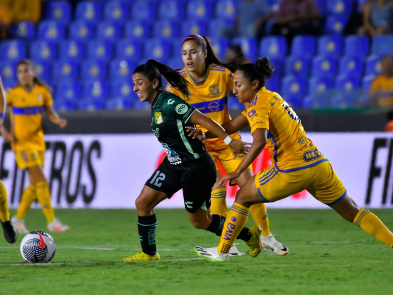 León femenil cae ante Tigres