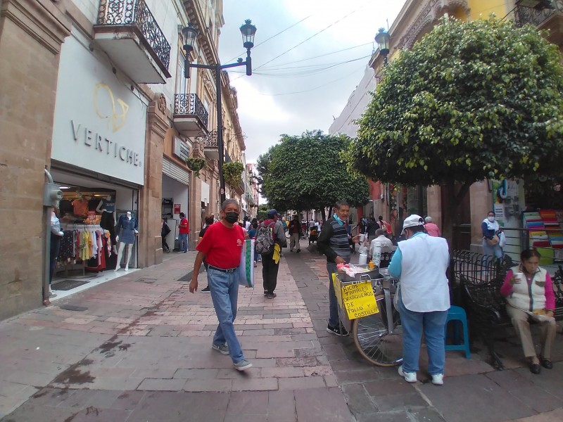 Leoneses temen tercera ola de contagios por COVID-19