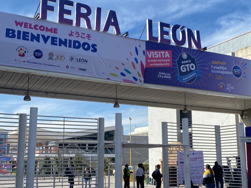 Buscan trabajo en Feria Estatal de León 2024