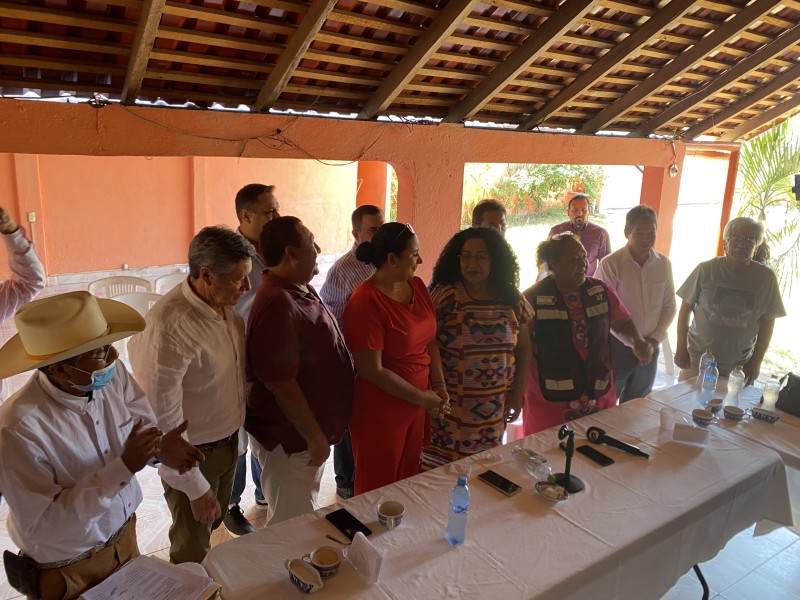 Leovigilda Chávez convoca a la unidad en Morena