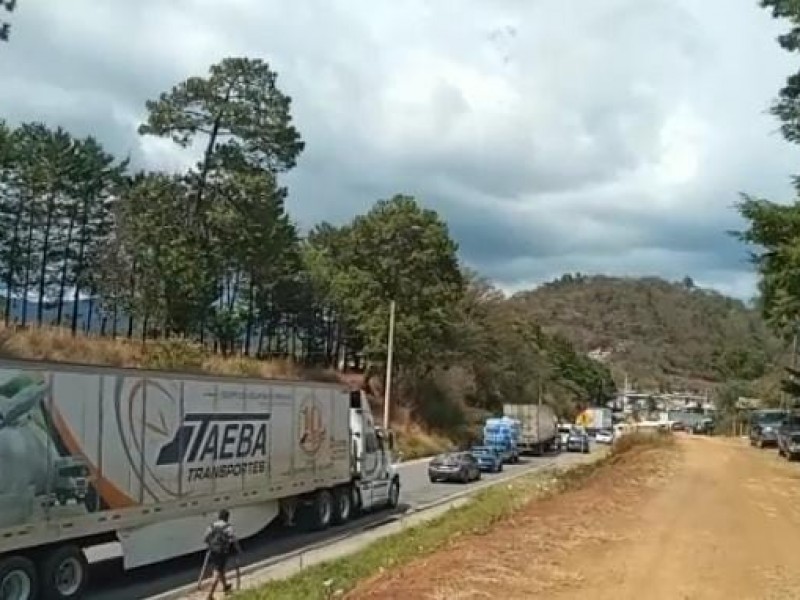 Levantan bloqueo en Teopisca, llevaba 8 días cerrado el paso