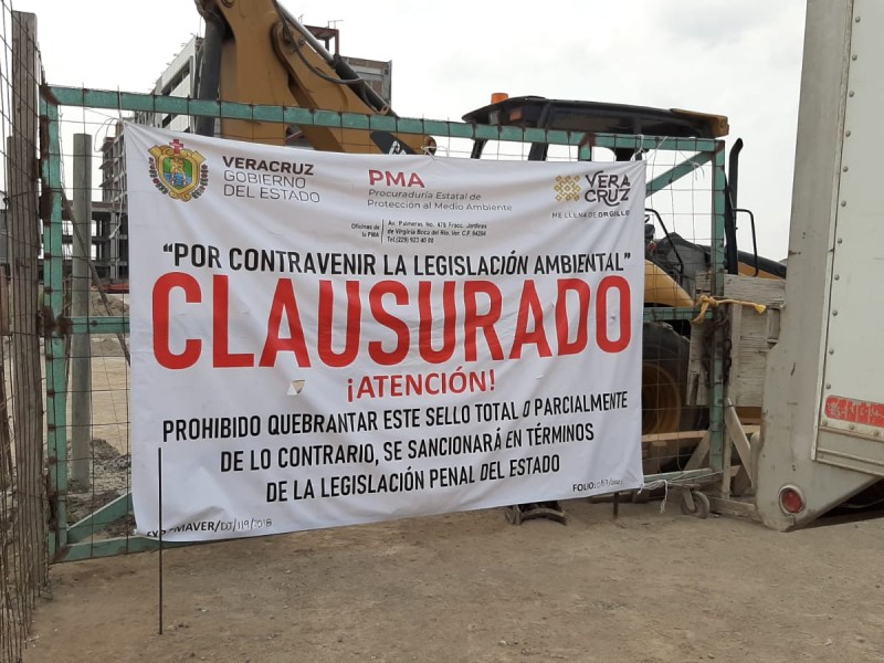 Levantan clausura de construcción de hospital privado