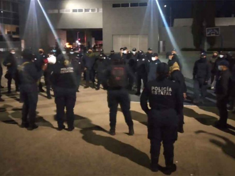 Levantan paro de labores policías de Oaxaca