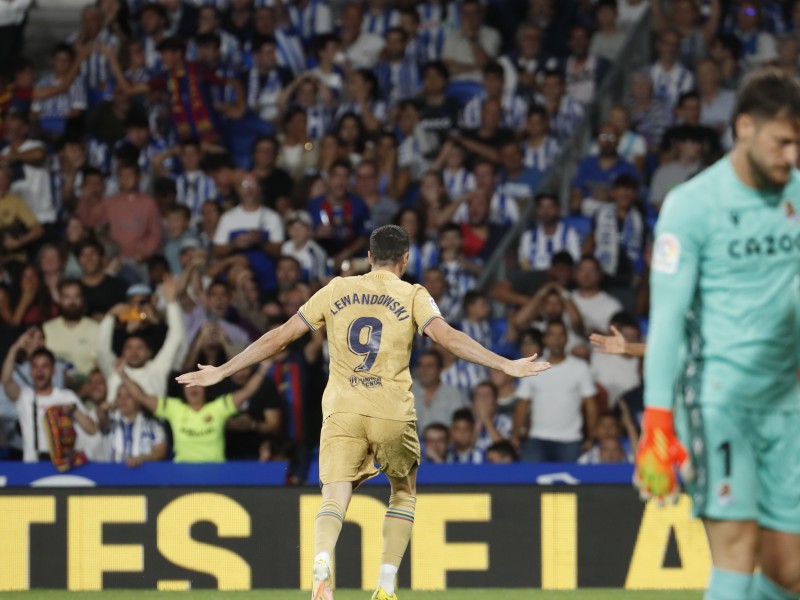 Lewandowski, cumpleañero, anotó dos en victoria 4-1 del Barcelona