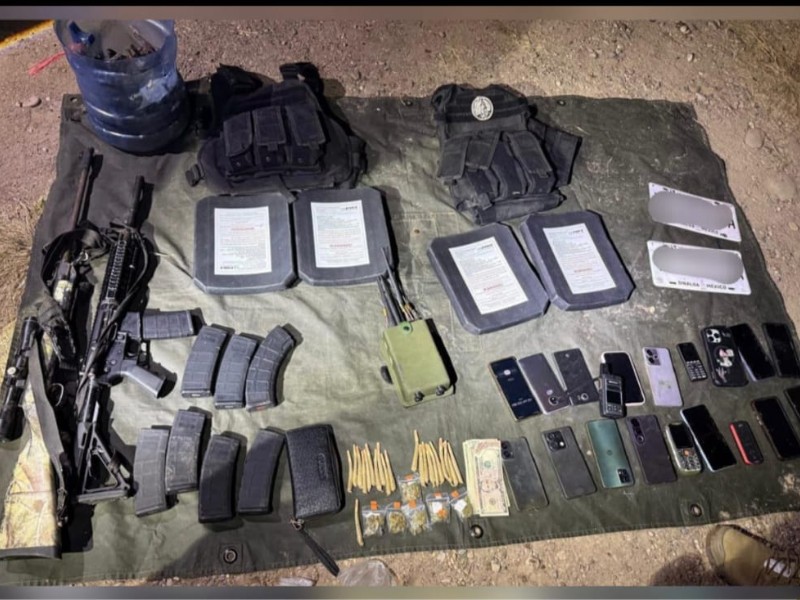 Liberan a 20 personas y aseguran armamento en el campo El Diez