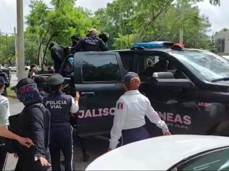 Liberan a 7 mujeres detenidas por manifestación en Jalisco