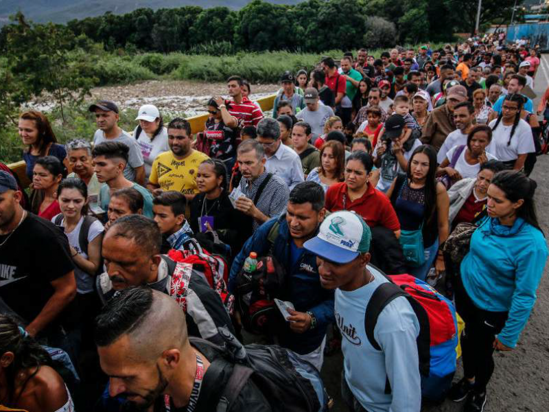 Líderes de caravana migrante rechazan atención de INM