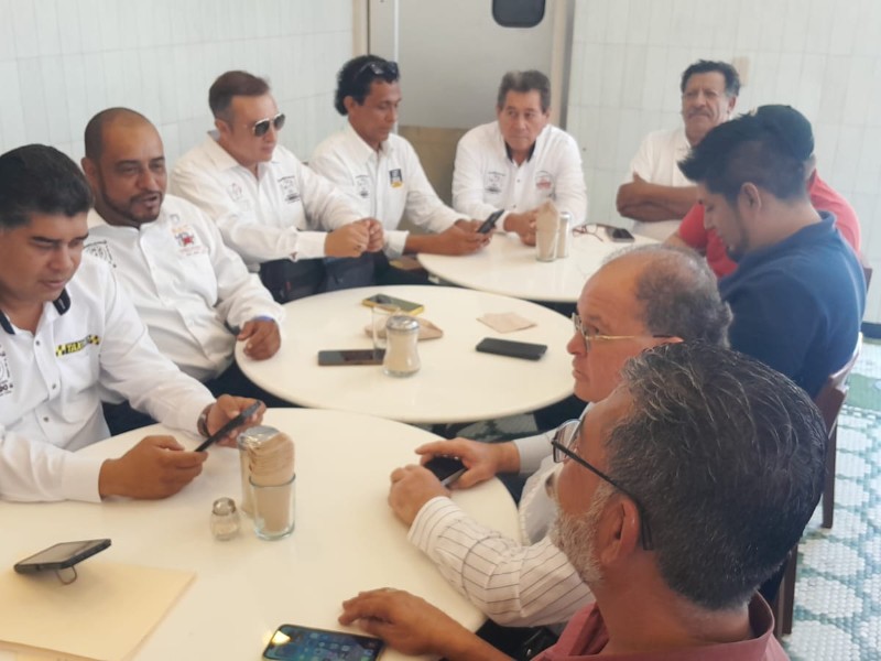 Lideres taxistas respaldan nuevas tarifas en el servicio en Veracruz