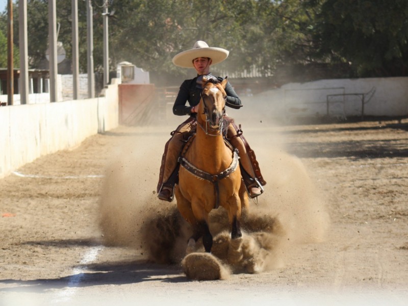 Lienzo charro de Mazatlán reabre sus puertas