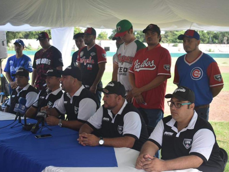 Liga Invernal de Béisbol suspende actividades por repunte de COVID-19