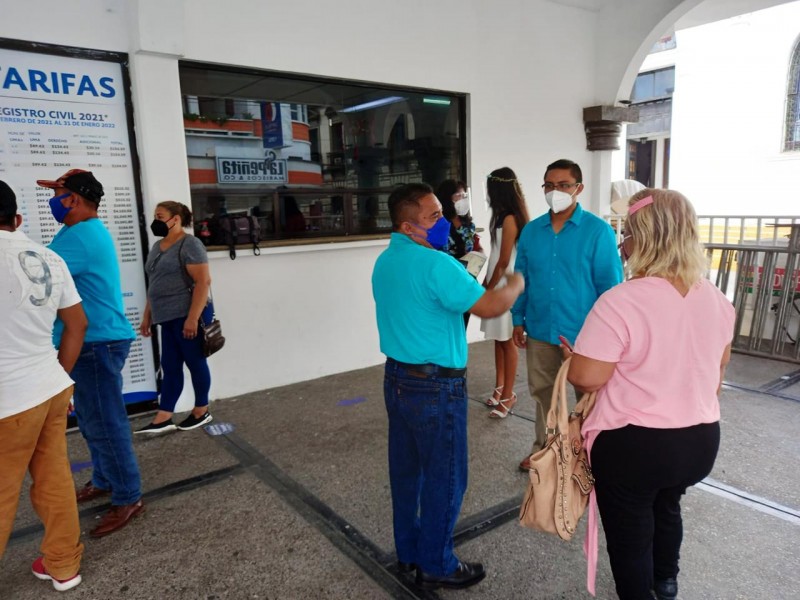 Limitan servicios en Registro Civil Tuxpan