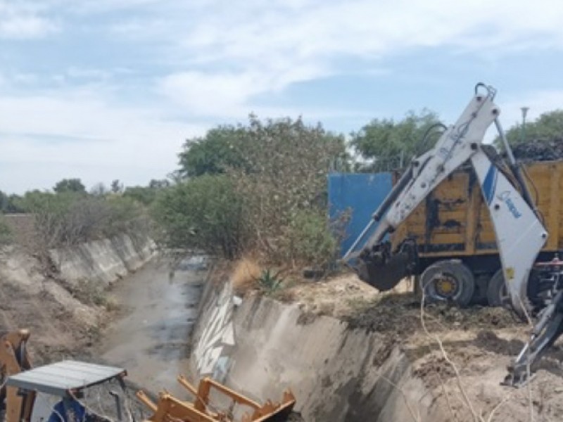 Limpia Sapal más de 200 kilómetros de arroyos.