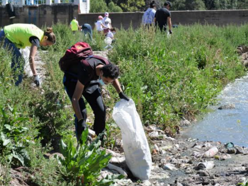 Limpian autoridades ríos y arroyos, mientras las presas muestran sequía