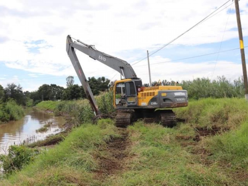 Limpian Dren A para disminuir riesgos de inundación