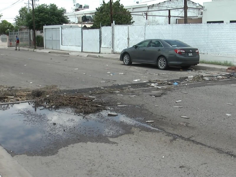 Limpian parrillas pluviales en Hermosillo