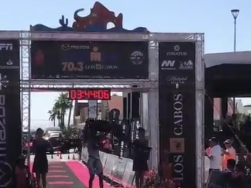 Lionel Sanders, primer lugar del Ironman 70.3