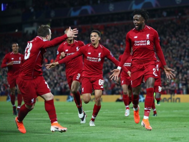 Liverpool destroza al Barcelona en noche épica