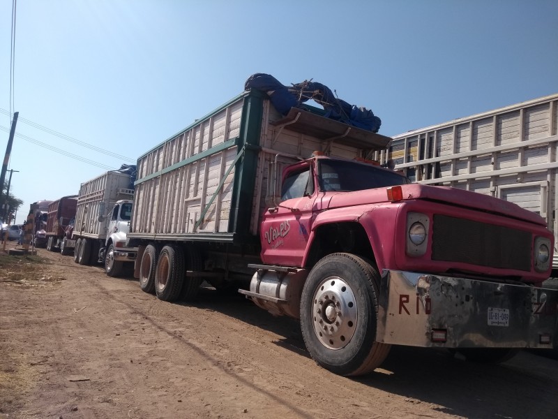 Llama el transporte a destrabar cuellos de botella