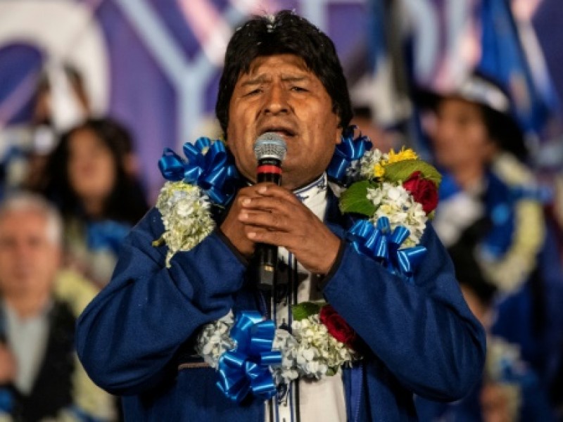 Llama Evo Morales a participar en comicios