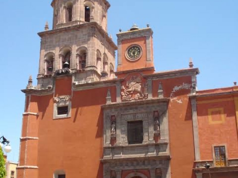 Llama iglesia a reforzar lazos familiares y solidaridad vecinal